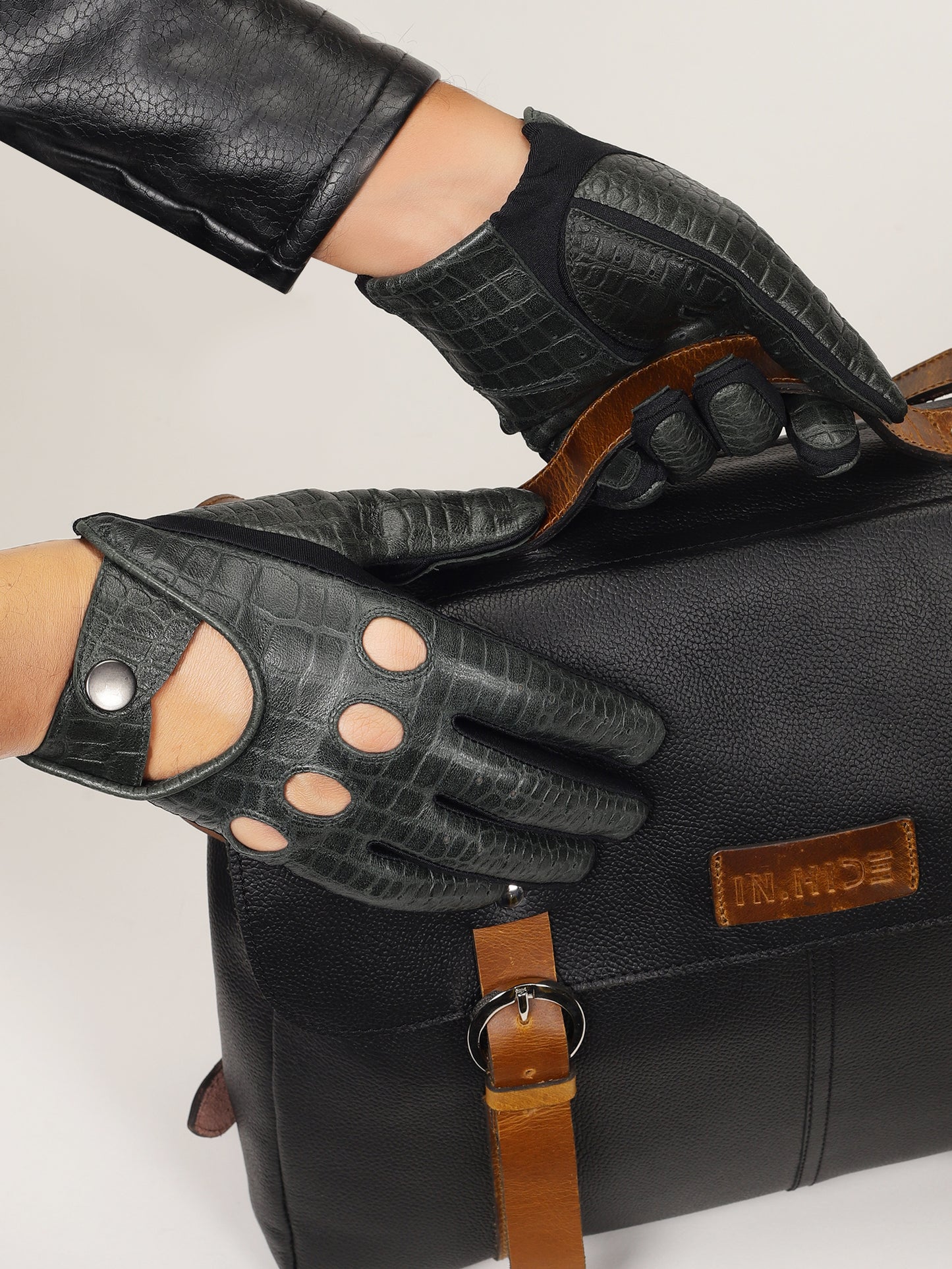 IN.HIDE Classic Rider Gloves - Green